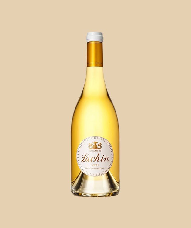Golden white table wine
